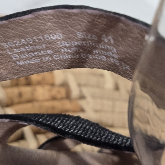 Dansko Metallic Black Silver Bronze Strappy Sandals 11-11.5 - Picture 6 of 8